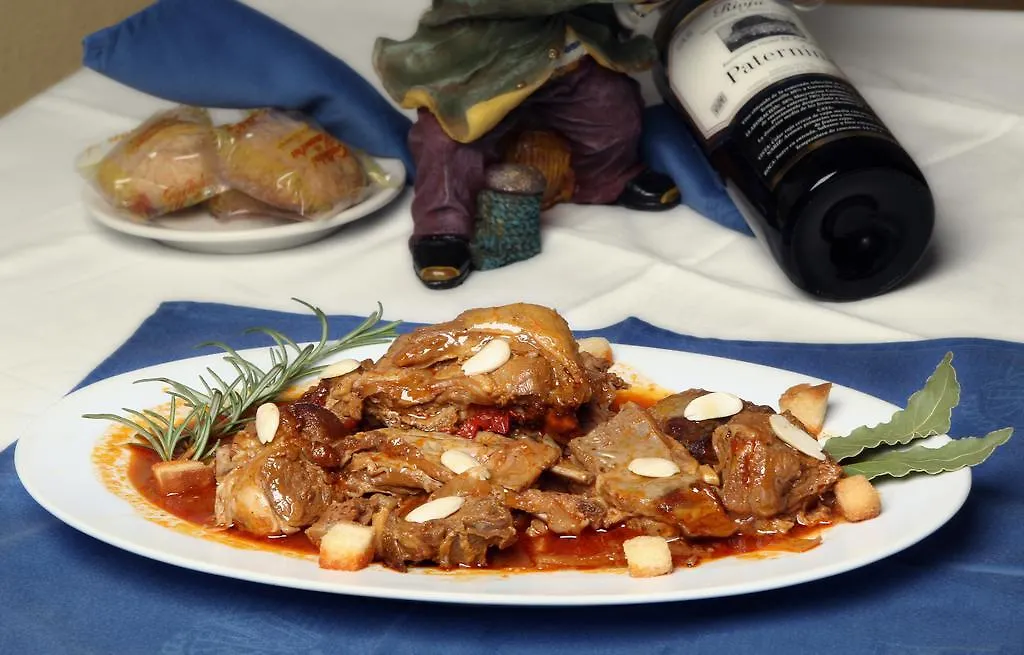 Guest house Hostal Restaurante El Cruce Ardales